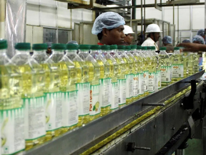 Higher oilseed price may prompt Indian farmers to expand area.